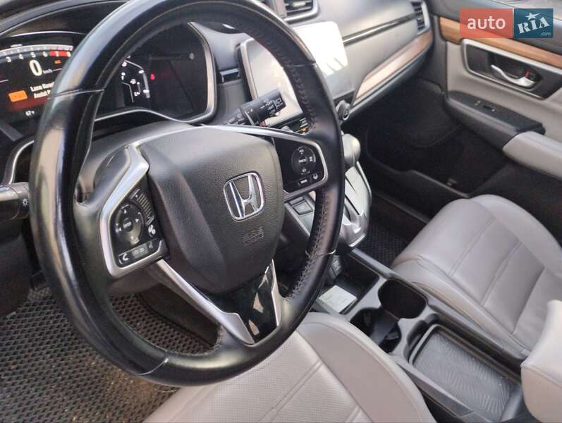 Позашляховик / Кросовер Honda CR-V 2017 в Чернігові