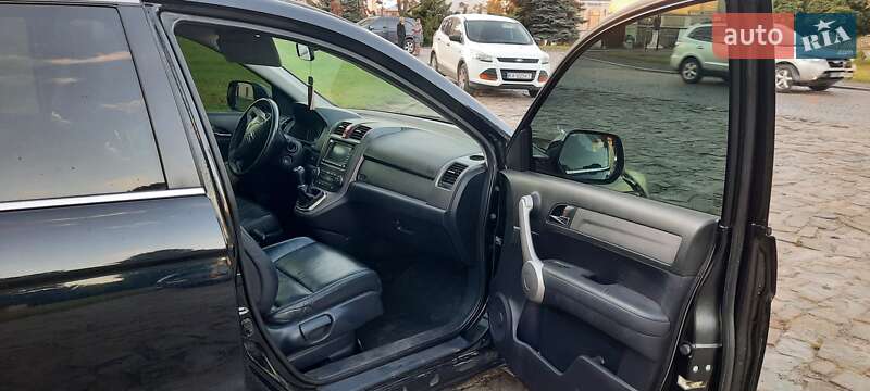 Внедорожник / Кроссовер Honda CR-V 2007 в Жовкве