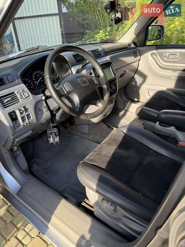 Позашляховик / Кросовер Honda CR-V 1998 в Чернівцях фото 11 Позашляховик / Кросовер Honda CR-V 1998 в Чернівцях