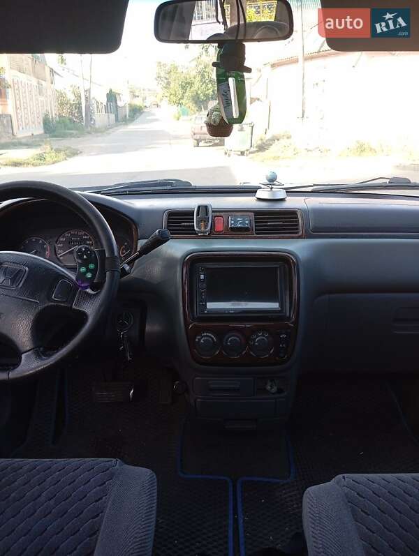 Внедорожник / Кроссовер Honda CR-V 1999 в Могилев-Подольске