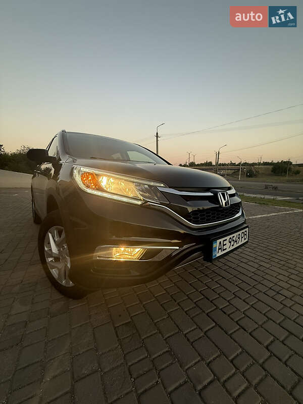 Внедорожник / Кроссовер Honda CR-V 2015 в Кривом Роге