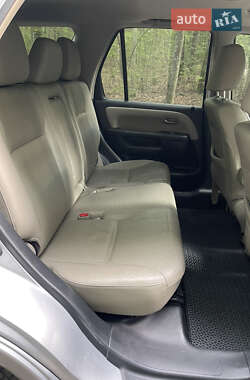 Внедорожник / Кроссовер Honda CR-V 2004 в 