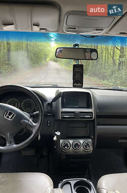 Внедорожник / Кроссовер Honda CR-V 2004 в 