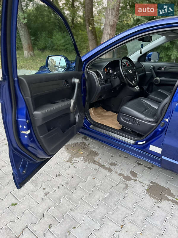 Внедорожник / Кроссовер Honda CR-V 2010 в Черновцах