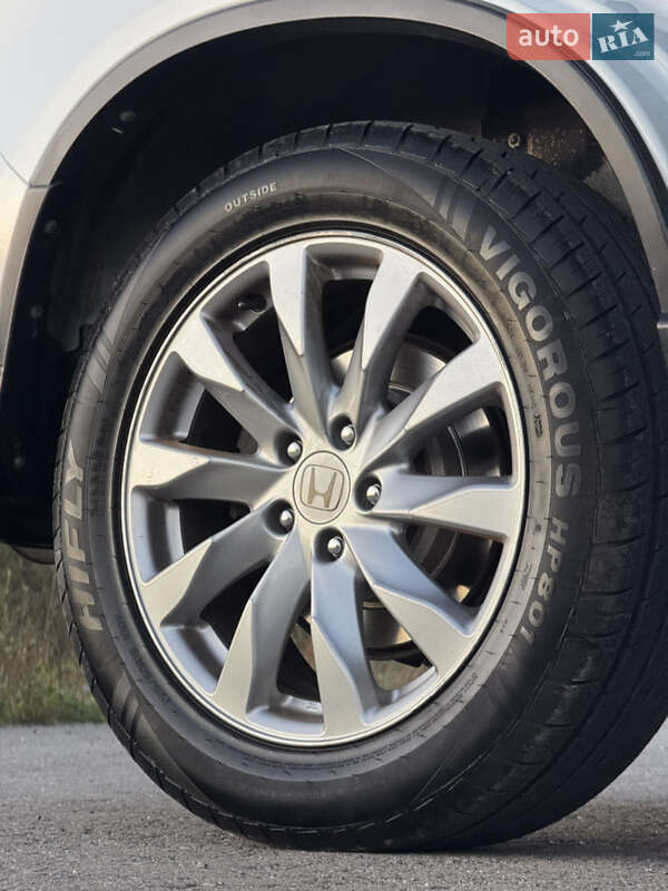 Внедорожник / Кроссовер Honda CR-V 2012 в Трускавце