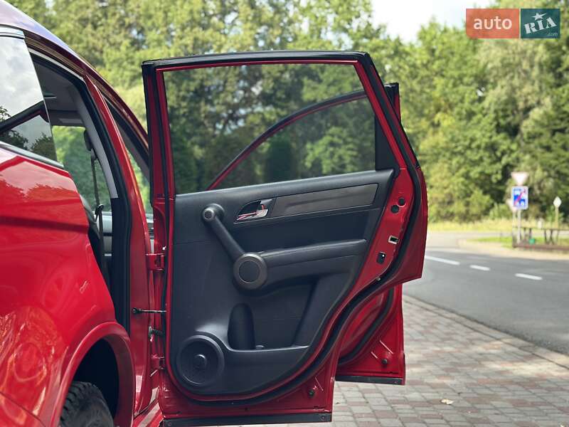 Внедорожник / Кроссовер Honda CR-V 2011 в Дрогобыче