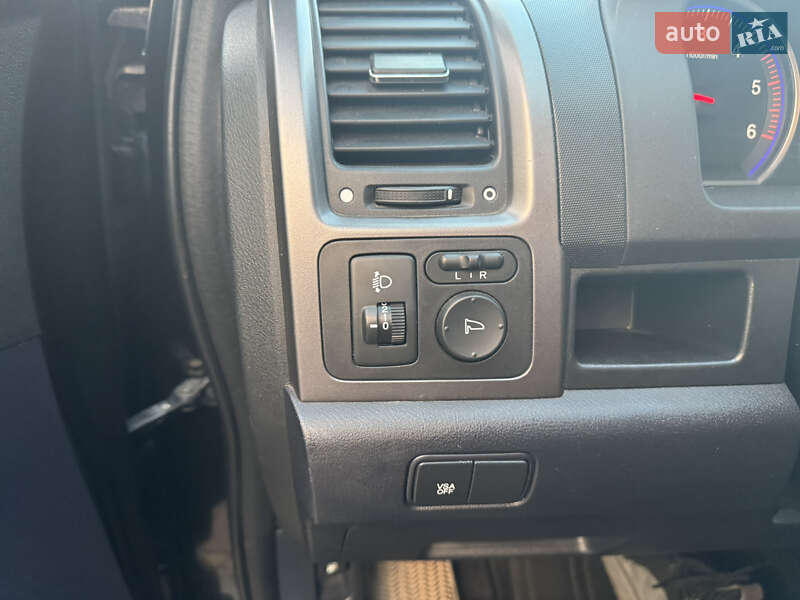 Внедорожник / Кроссовер Honda CR-V 2008 в Косове