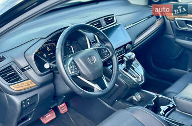 Внедорожник / Кроссовер Honda CR-V 2018 в 