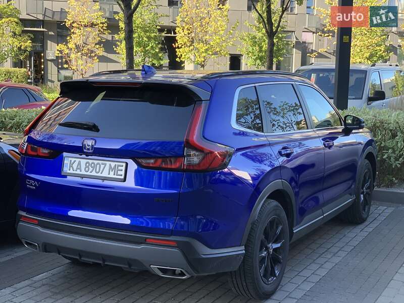 Внедорожник / Кроссовер Honda CR-V 2023 в 