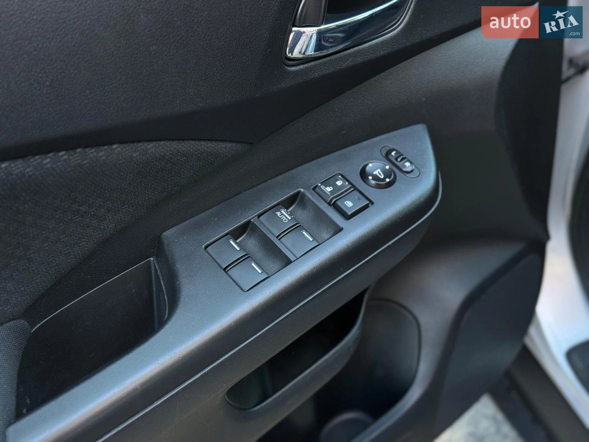 2015 Honda CR-V - мініатюра 17