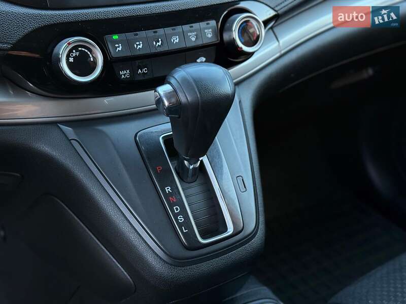 Внедорожник / Кроссовер Honda CR-V 2015 в Киеве