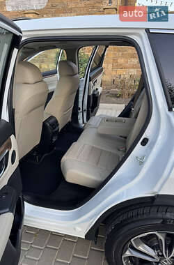 Внедорожник / Кроссовер Honda CR-V 2021 в 