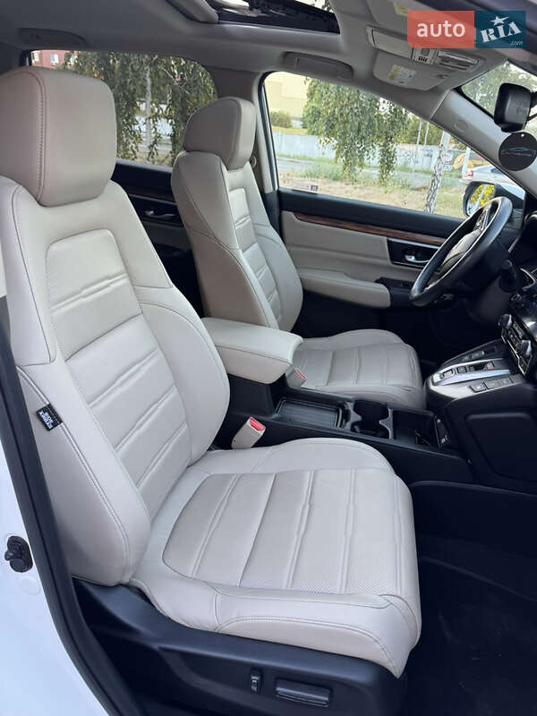 Внедорожник / Кроссовер Honda CR-V 2021 в Черноморске