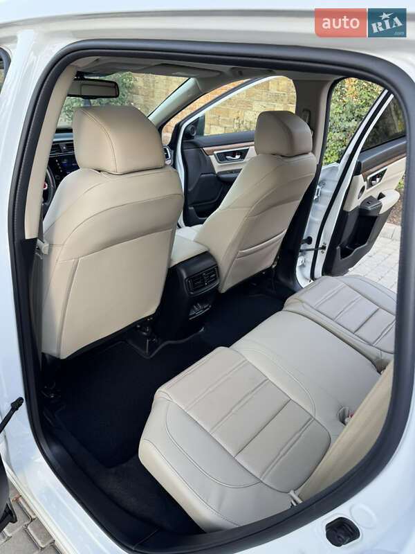 Внедорожник / Кроссовер Honda CR-V 2021 в Черноморске