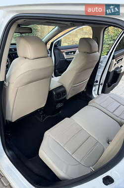 Внедорожник / Кроссовер Honda CR-V 2021 в 