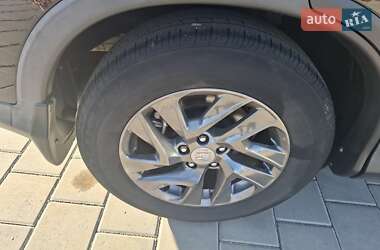 Внедорожник / Кроссовер Honda CR-V 2015 в 
