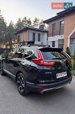 Внедорожник / Кроссовер Honda CR-V 2017 в 