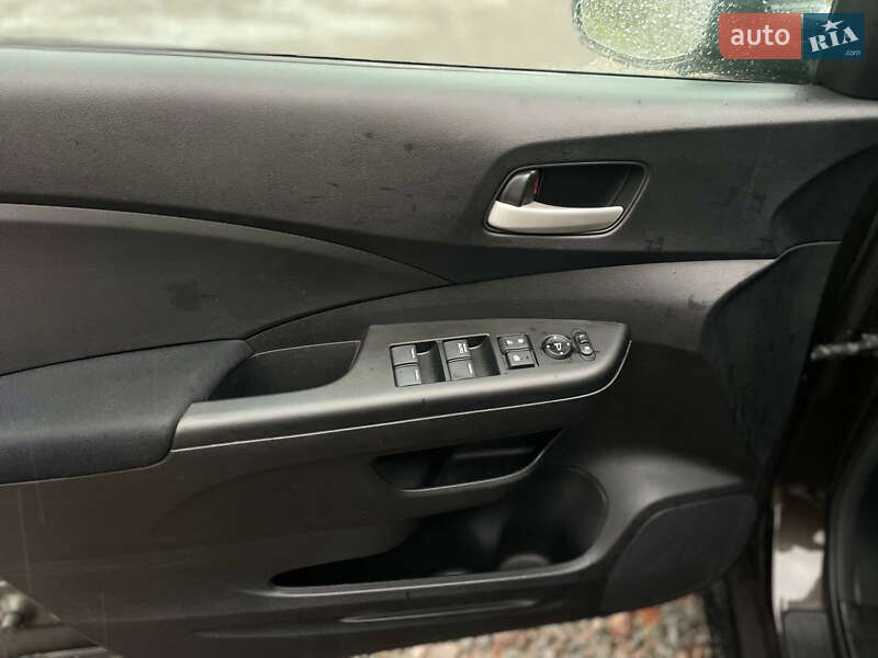 Внедорожник / Кроссовер Honda CR-V 2014 в Львове