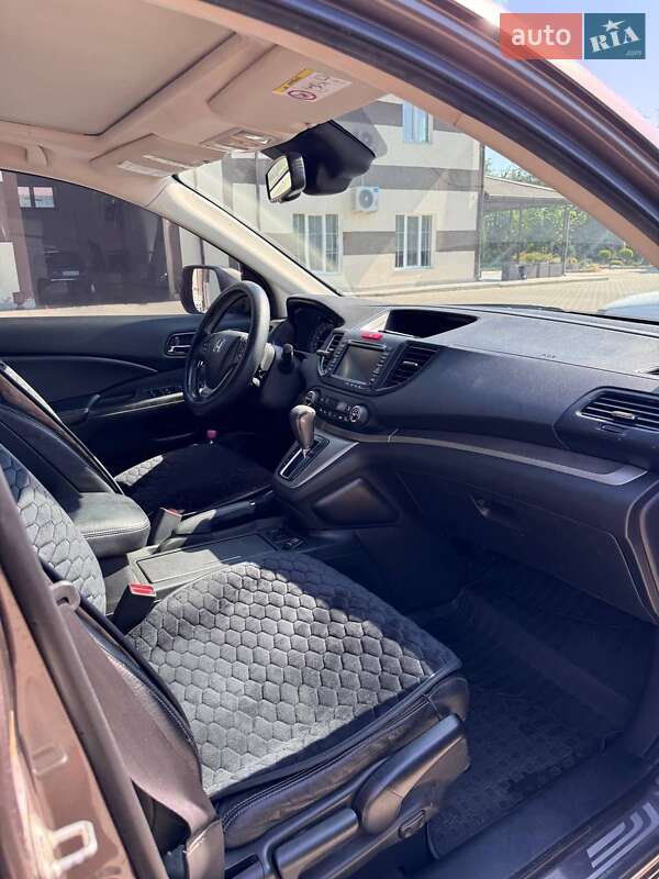 Внедорожник / Кроссовер Honda CR-V 2013 в Могилев-Подольске