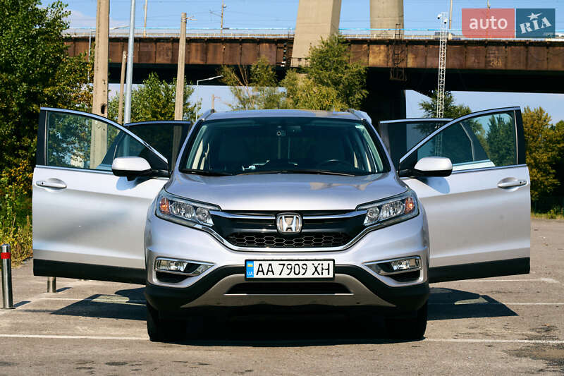 Позашляховик / Кросовер Honda CR-V 2016 в Києві