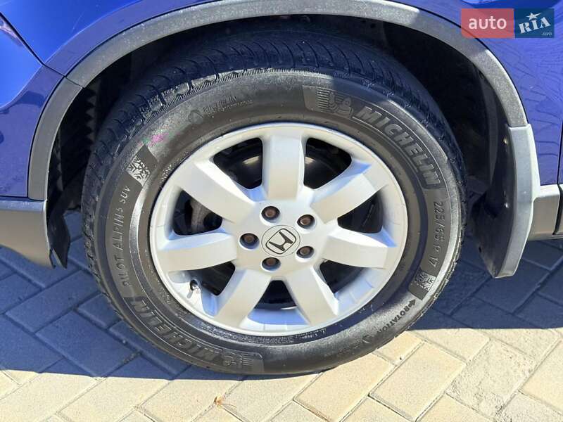Внедорожник / Кроссовер Honda CR-V 2011 в Харькове