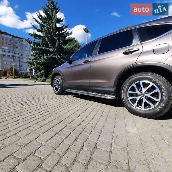 Внедорожник / Кроссовер Honda CR-V 2015 в Ивано-Франковске