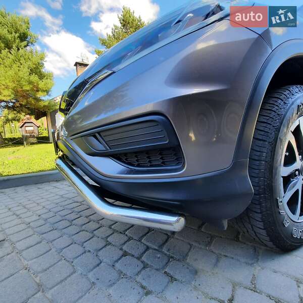 Внедорожник / Кроссовер Honda CR-V 2015 в Ивано-Франковске