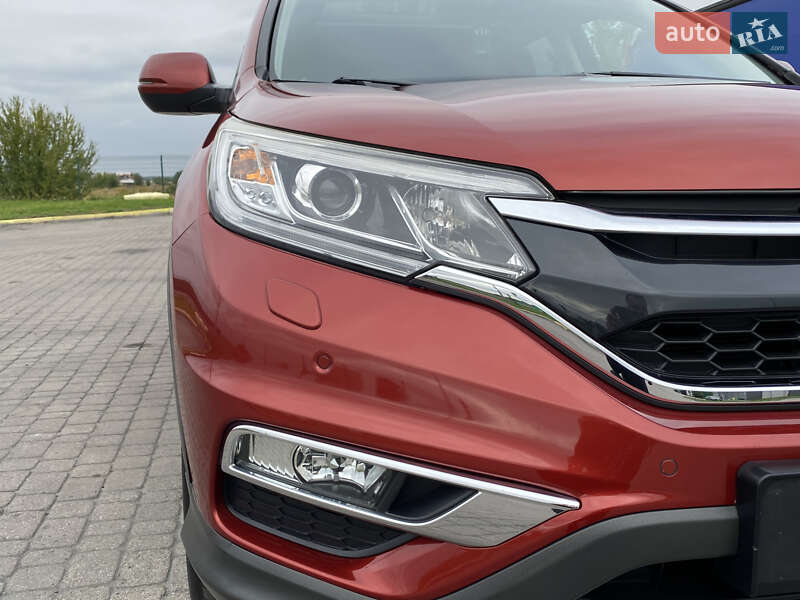 Внедорожник / Кроссовер Honda CR-V 2015 в Радивилове