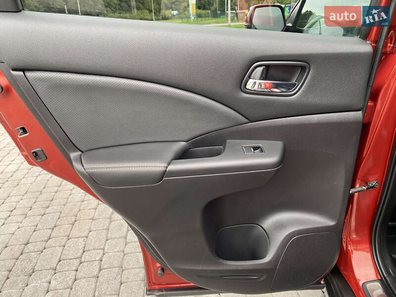Внедорожник / Кроссовер Honda CR-V 2015 в Радивилове