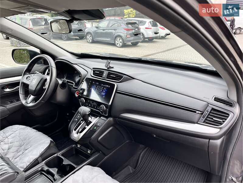 Внедорожник / Кроссовер Honda CR-V 2020 в Львове