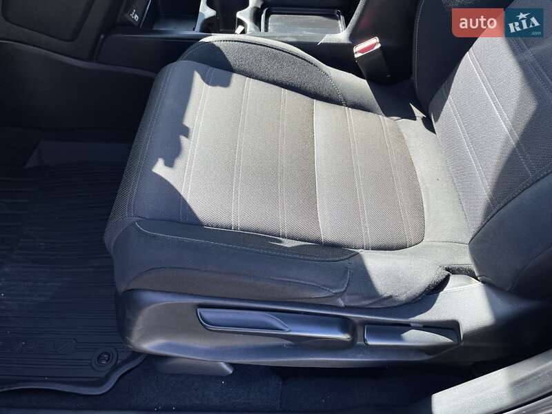 Внедорожник / Кроссовер Honda CR-V 2020 в Львове