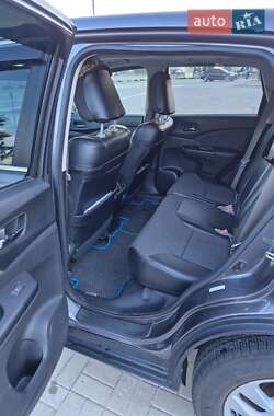 Внедорожник / Кроссовер Honda CR-V 2015 в 