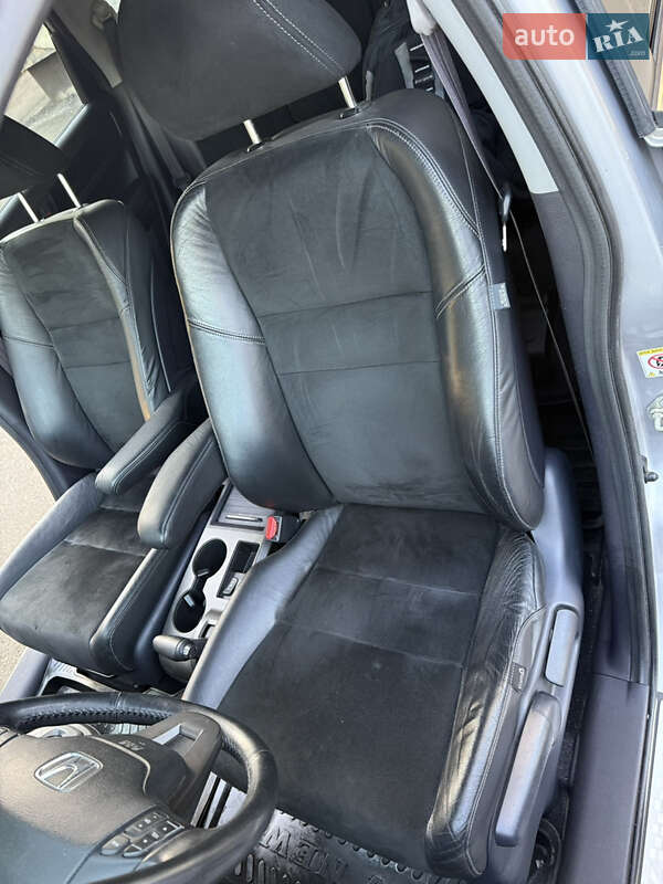 Внедорожник / Кроссовер Honda CR-V 2012 в Киеве