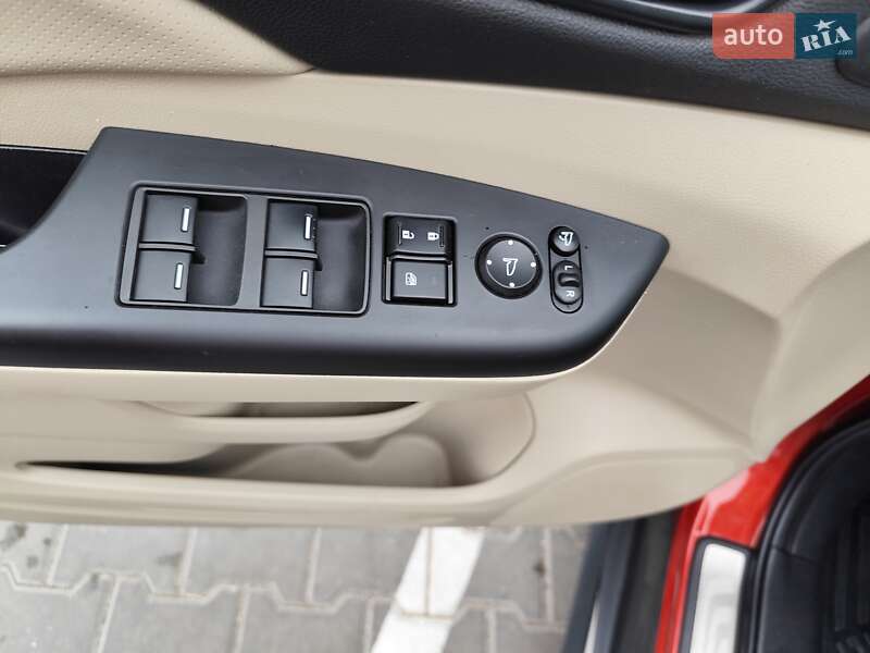 Позашляховик / Кросовер Honda CR-V 2015 в Вінниці фото 44 Позашляховик / Кросовер Honda CR-V 2015 в Вінниці