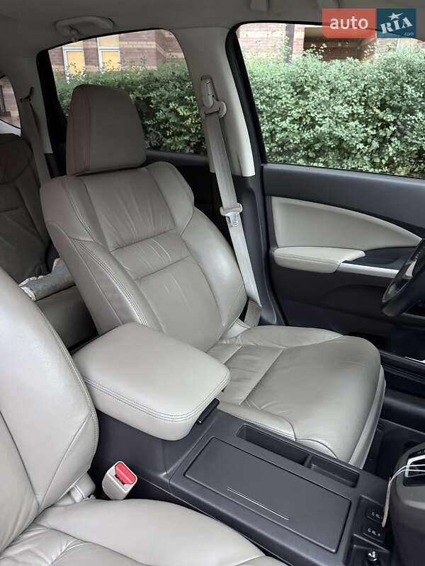 Внедорожник / Кроссовер Honda CR-V 2013 в Киеве