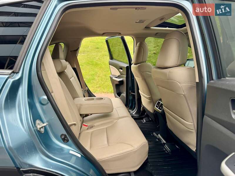 Внедорожник / Кроссовер Honda CR-V 2015 в Киеве