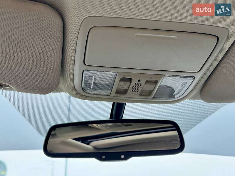 Внедорожник / Кроссовер Honda CR-V 2015 в Киеве