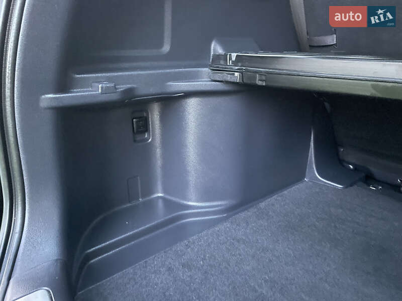 Внедорожник / Кроссовер Honda CR-V 2011 в Коломые