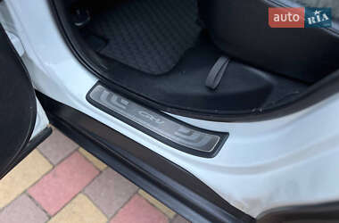 Позашляховик / Кросовер Honda CR-V 2013 в 