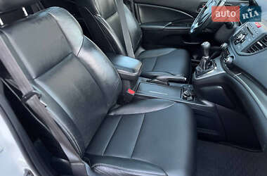 Позашляховик / Кросовер Honda CR-V 2013 в 