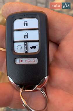 Внедорожник / Кроссовер Honda CR-V 2022 в 