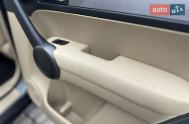 Внедорожник / Кроссовер Honda CR-V 2011 в 