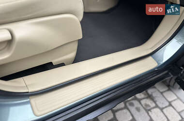 Внедорожник / Кроссовер Honda CR-V 2011 в 