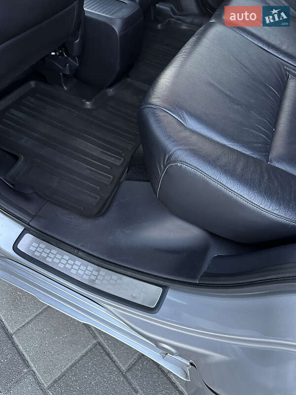 Внедорожник / Кроссовер Honda CR-V 2012 в Днепре