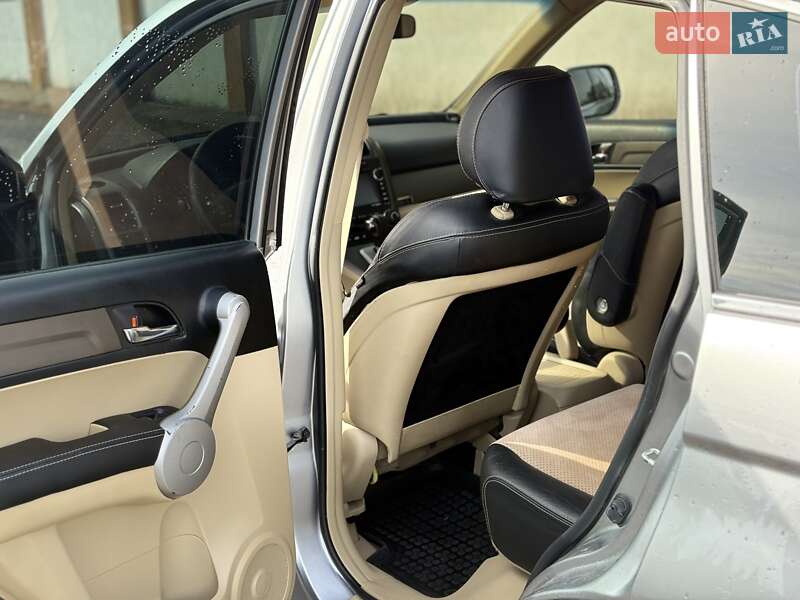 Внедорожник / Кроссовер Honda CR-V 2007 в Харькове