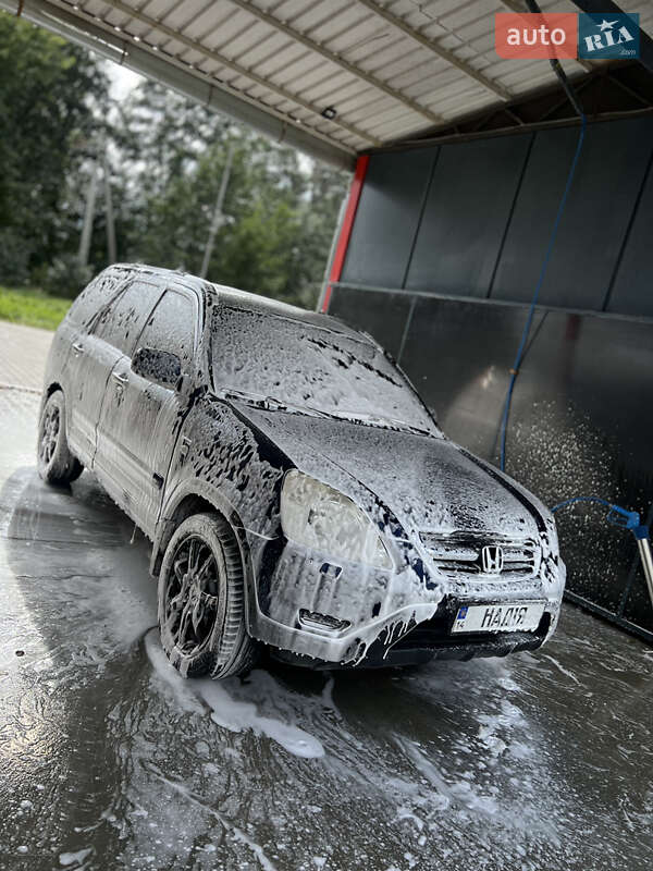 Позашляховик / Кросовер Honda CR-V 2004 в Трускавці