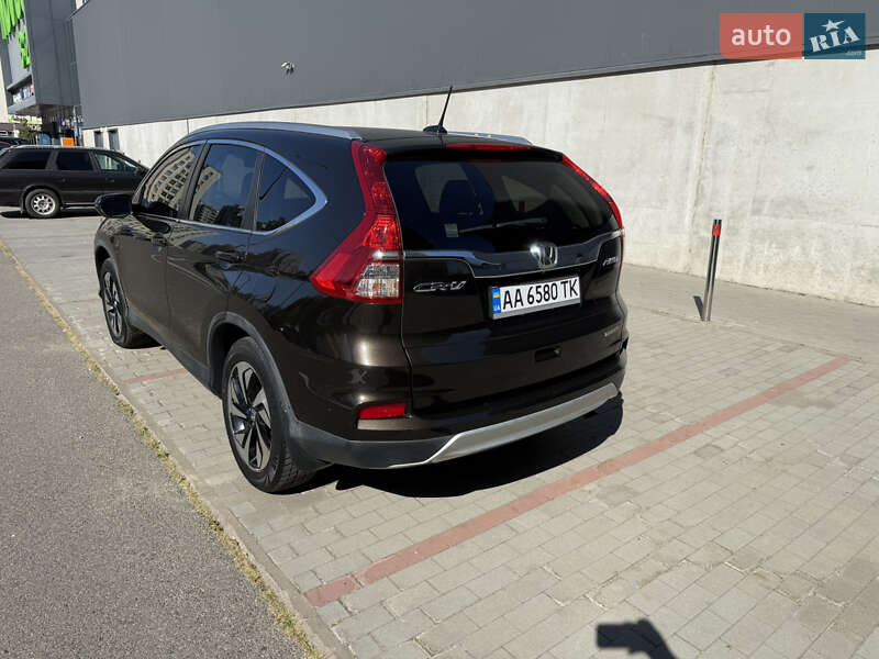 Позашляховик / Кросовер Honda CR-V 2015 в Києві