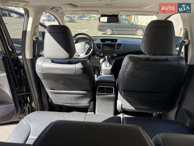 Позашляховик / Кросовер Honda CR-V 2015 в Києві