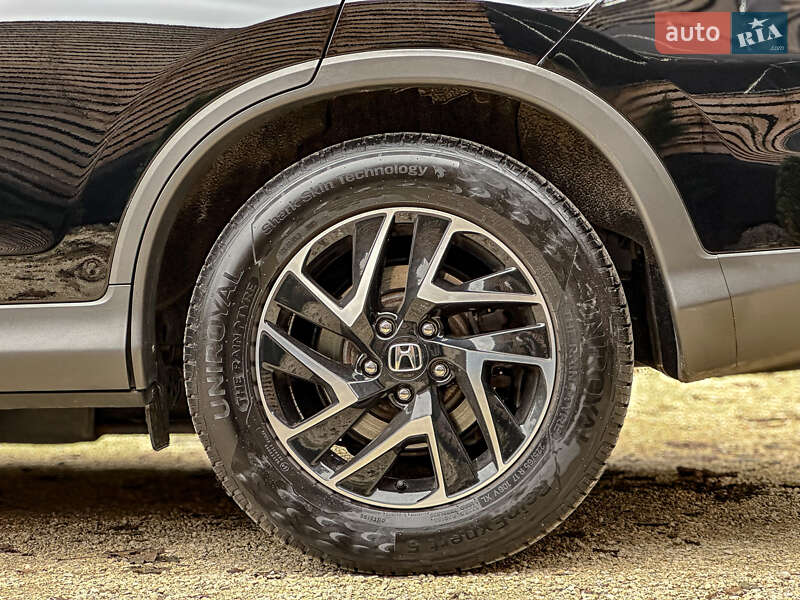 Внедорожник / Кроссовер Honda CR-V 2017 в Бродах