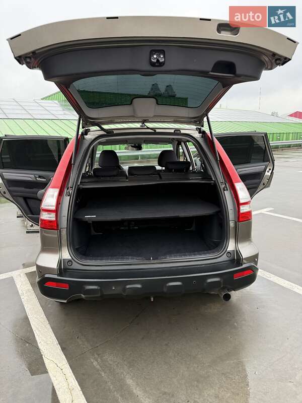 Позашляховик / Кросовер Honda CR-V 2008 в Києві